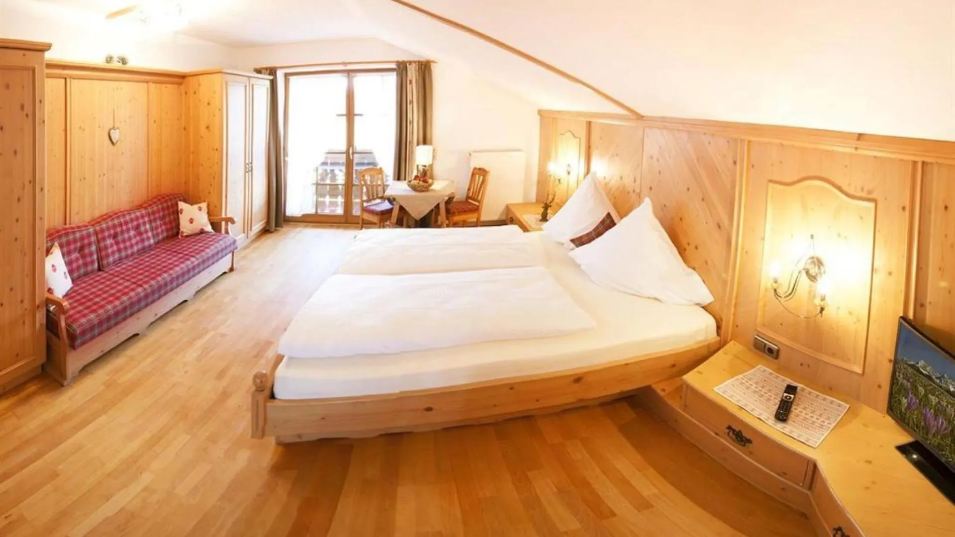 Apartmán Ferienwohnungen Zum Baur Krün
